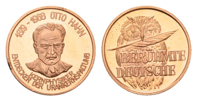 ФРГ медаль из серии знаменитые немцы - Отто Ган (1879-1968) - отец ядерной химии 1980-ые диаметр 18 мм, вес 2,3 гр алюминий плакированный медью UNC 4625-1227